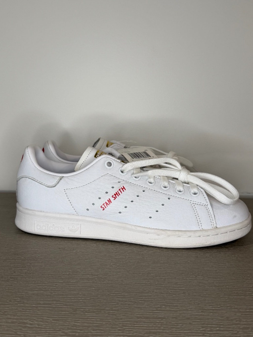 Brand New Women Adidas Stan Smith 'Valentine's Day' FV8260